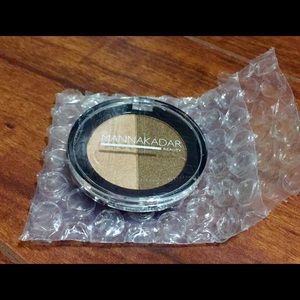 Eye shadow pallet Sampler highlighter and bronzer